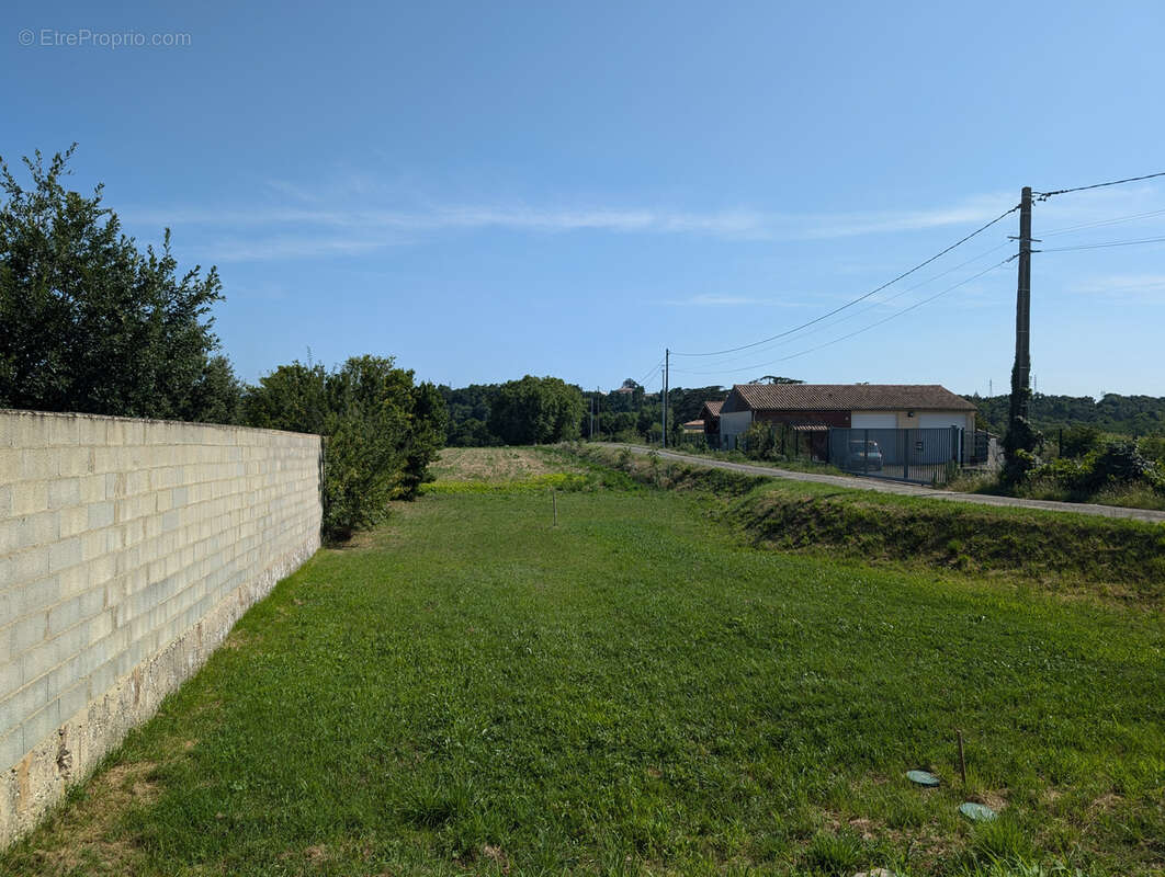 Terrain à ROMANS-SUR-ISERE