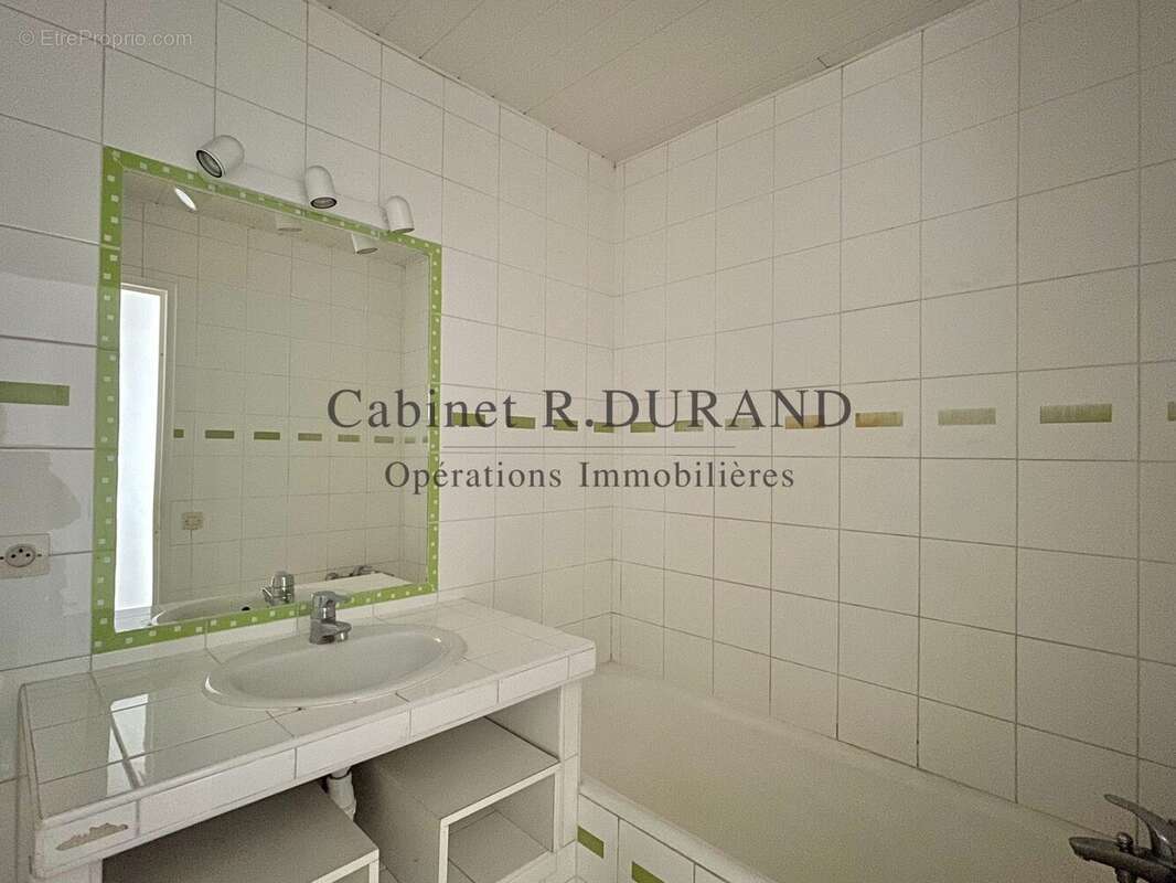 Appartement à LA GARENNE-COLOMBES