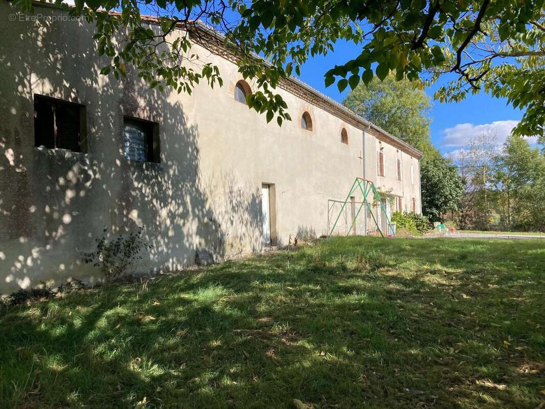 Photo 2 - Maison à SAINT-JULIA