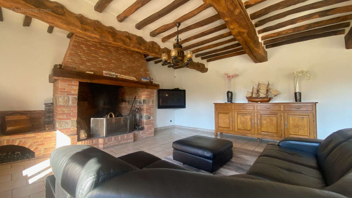 Maison à DOUDEVILLE