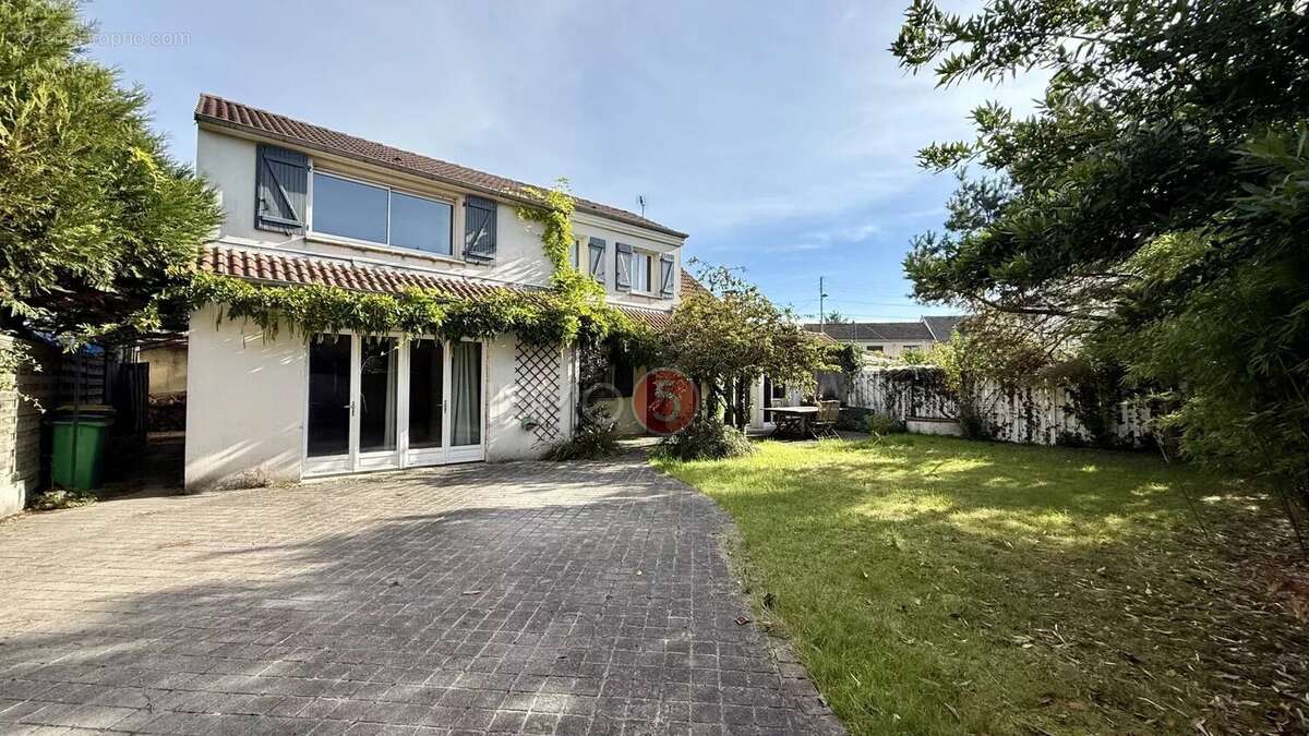 Maison à CLICHY-SOUS-BOIS
