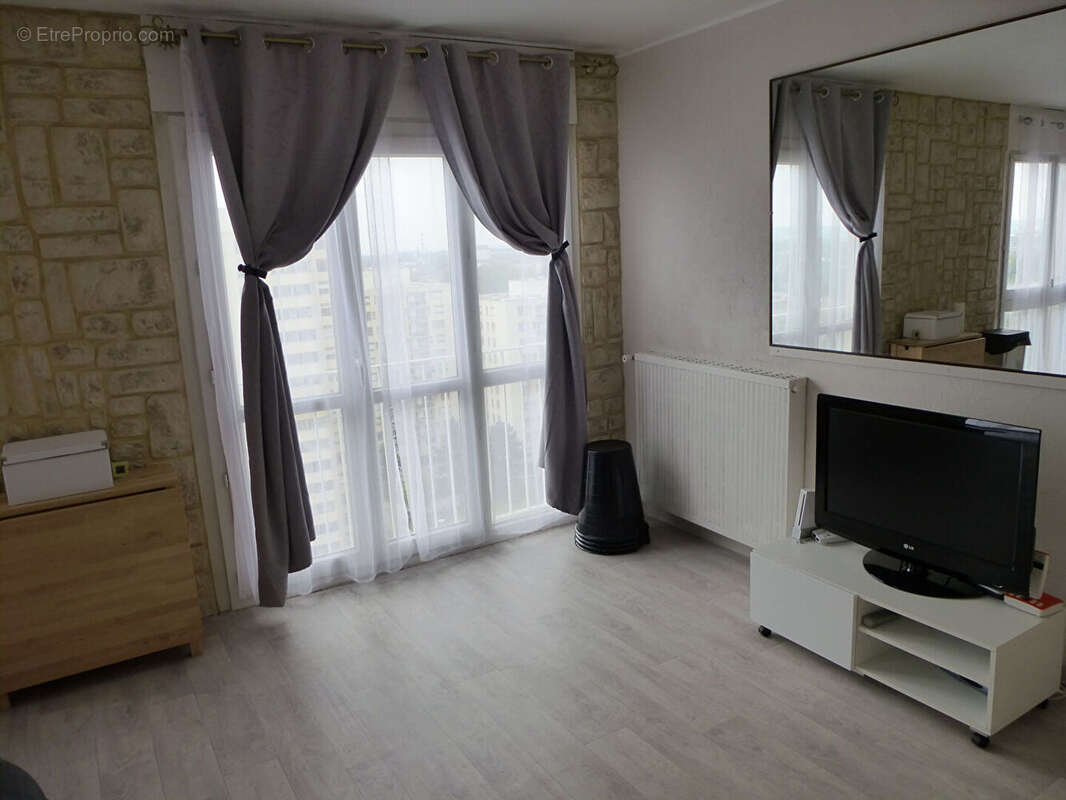 Appartement à SAINT-OUEN-L'AUMONE