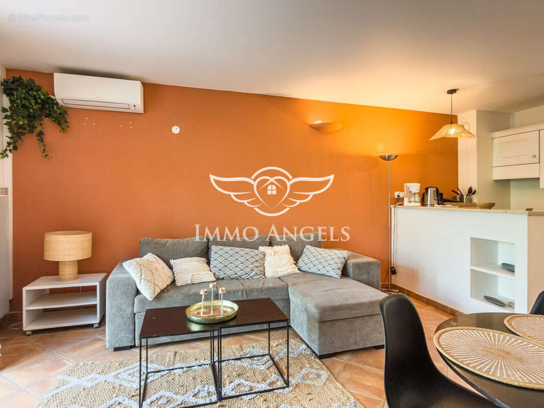 Appartement à SAUMANE-DE-VAUCLUSE