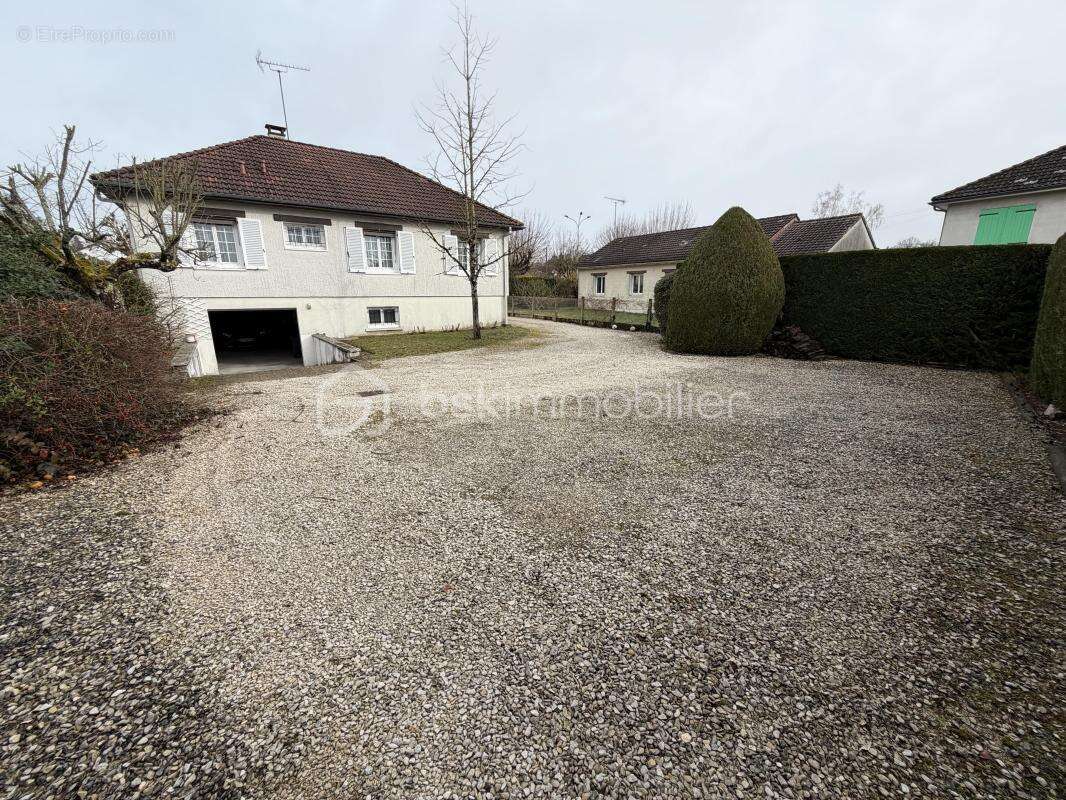 Maison à FAY-AUX-LOGES