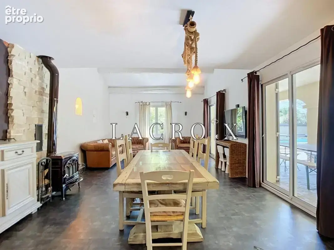 Maison 8 pièces 225 m² à vendre à Althen-Des-Paluds (84210) - photo 7