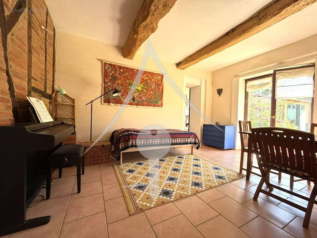 Maison à LE FAUGA