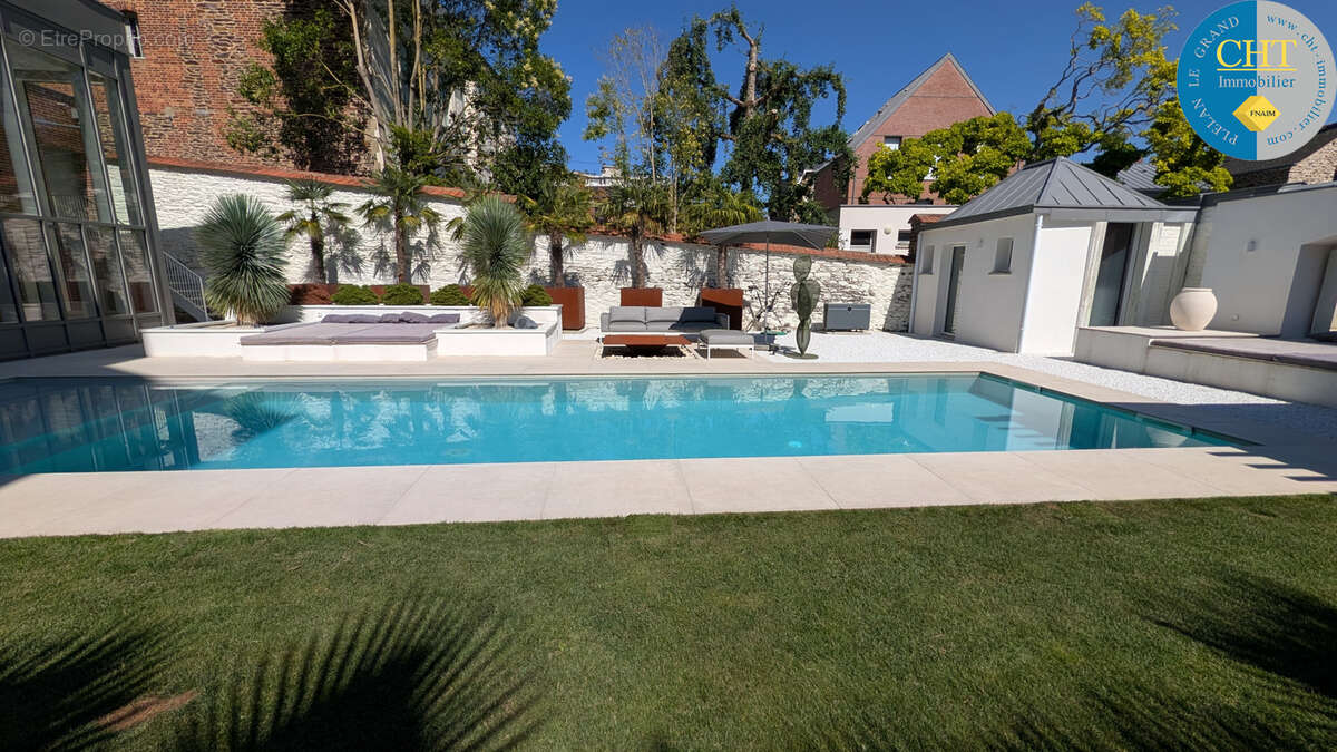 Villa de 250m2 à acheter avec 8 pièces à Rennes - photo 6