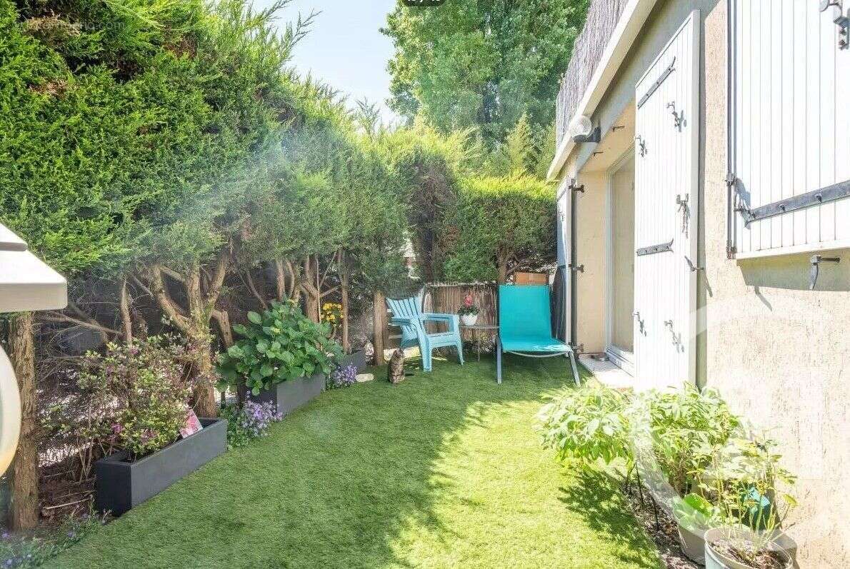 Appartement à SAINT-MAUR-DES-FOSSES