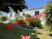 Maison à SAINT-MESMIN