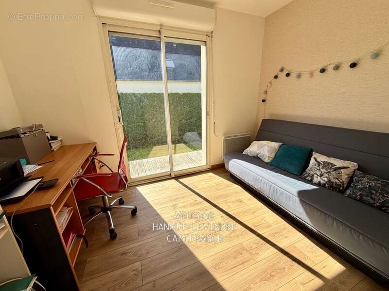 Maison à VILLEVEQUE