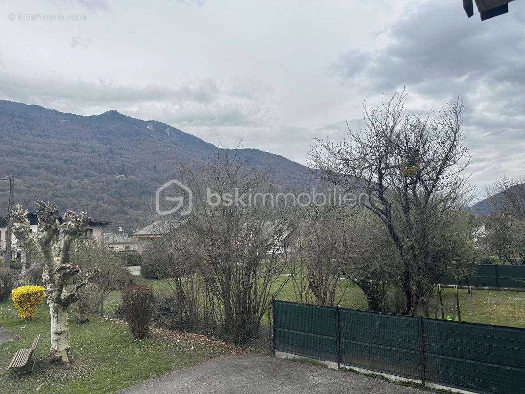 La bathie- appartement t3 75m2+ garage + cave - photo 7