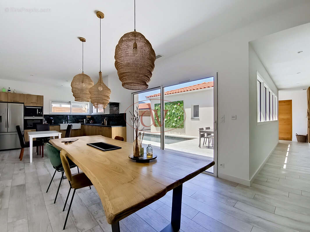 Villa d'Architecte moderne en 3 faces avec piscine - photo 3