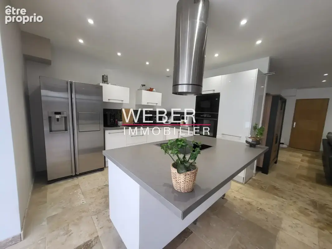 SAINTE ANNE D'EVENOS - Villa Plain pied 162 m2 - Piscine - Terrain 4800 m2 - photo 6