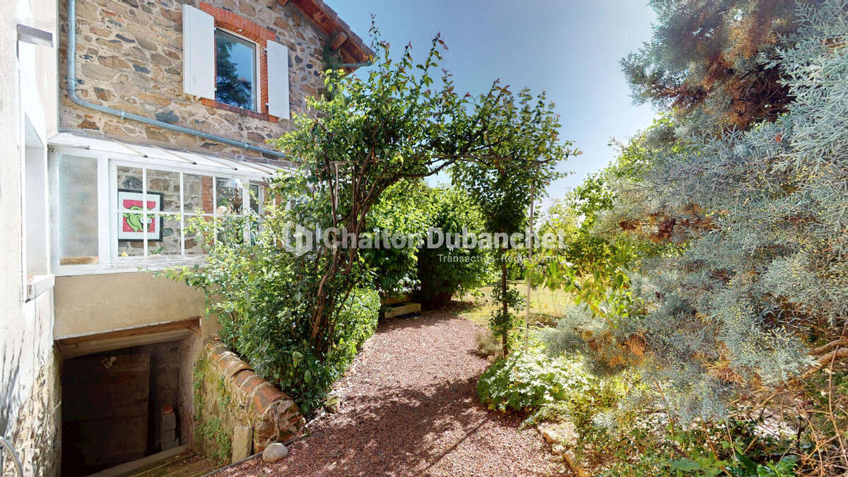 Maison à SAINT-JODARD