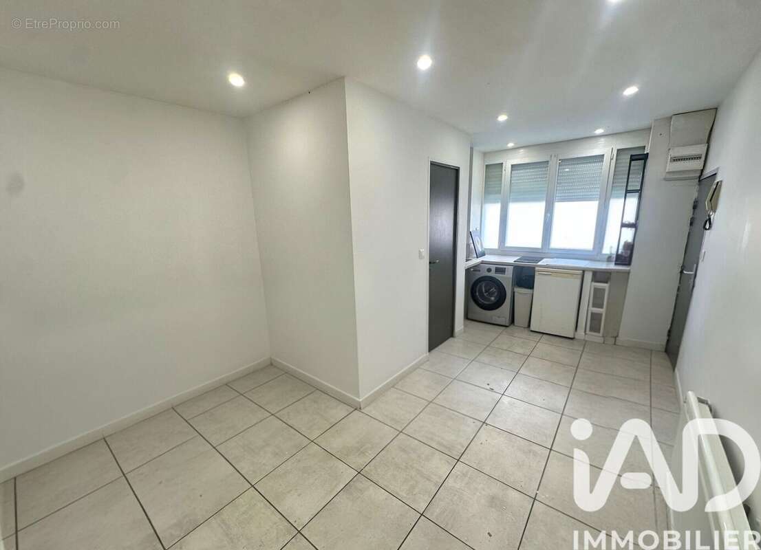 Photo 2 - Appartement à NIMES