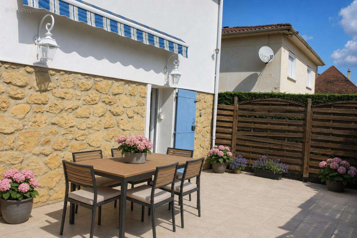 Maison 111 m² à Bergerac  - photo 5