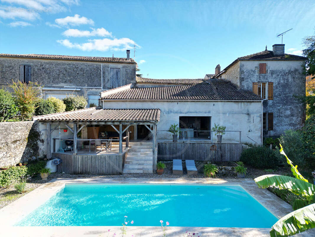 Maison à MONSEGUR