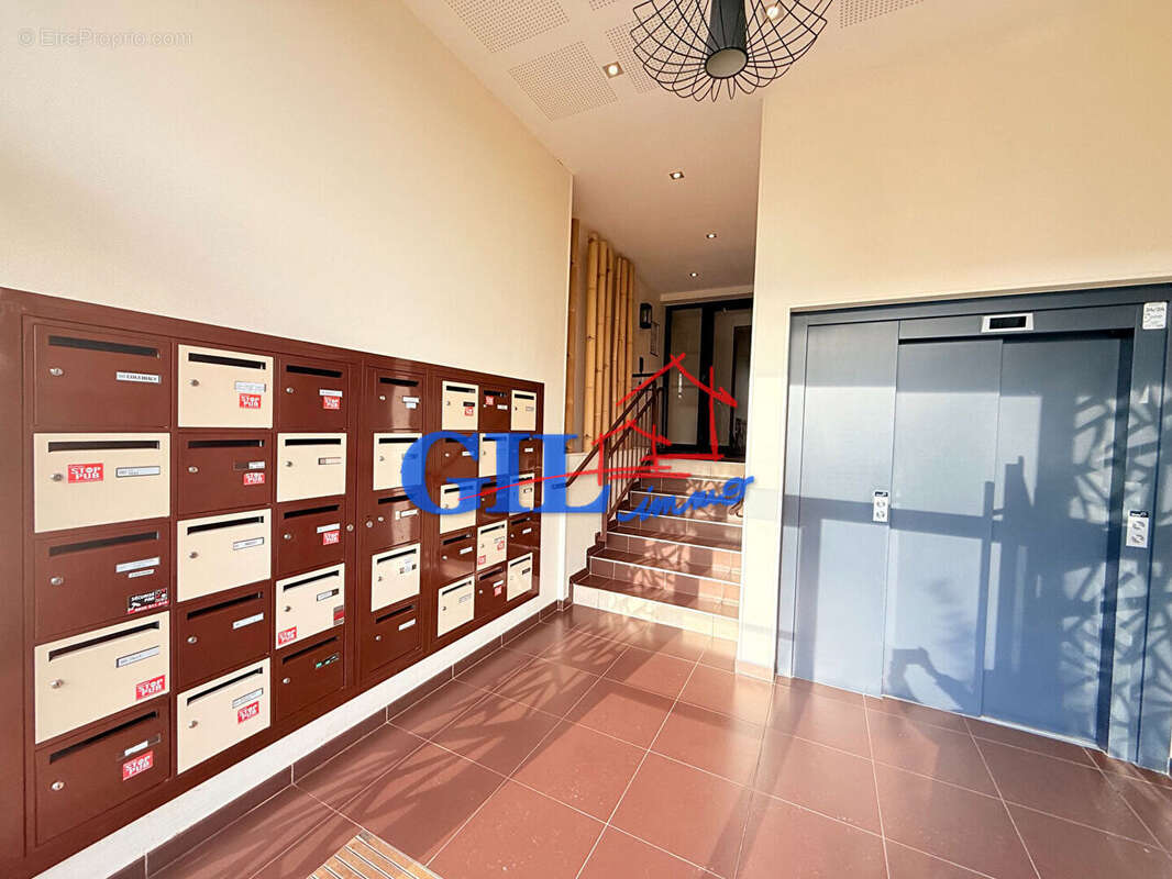 Appartement à MOISSY-CRAMAYEL