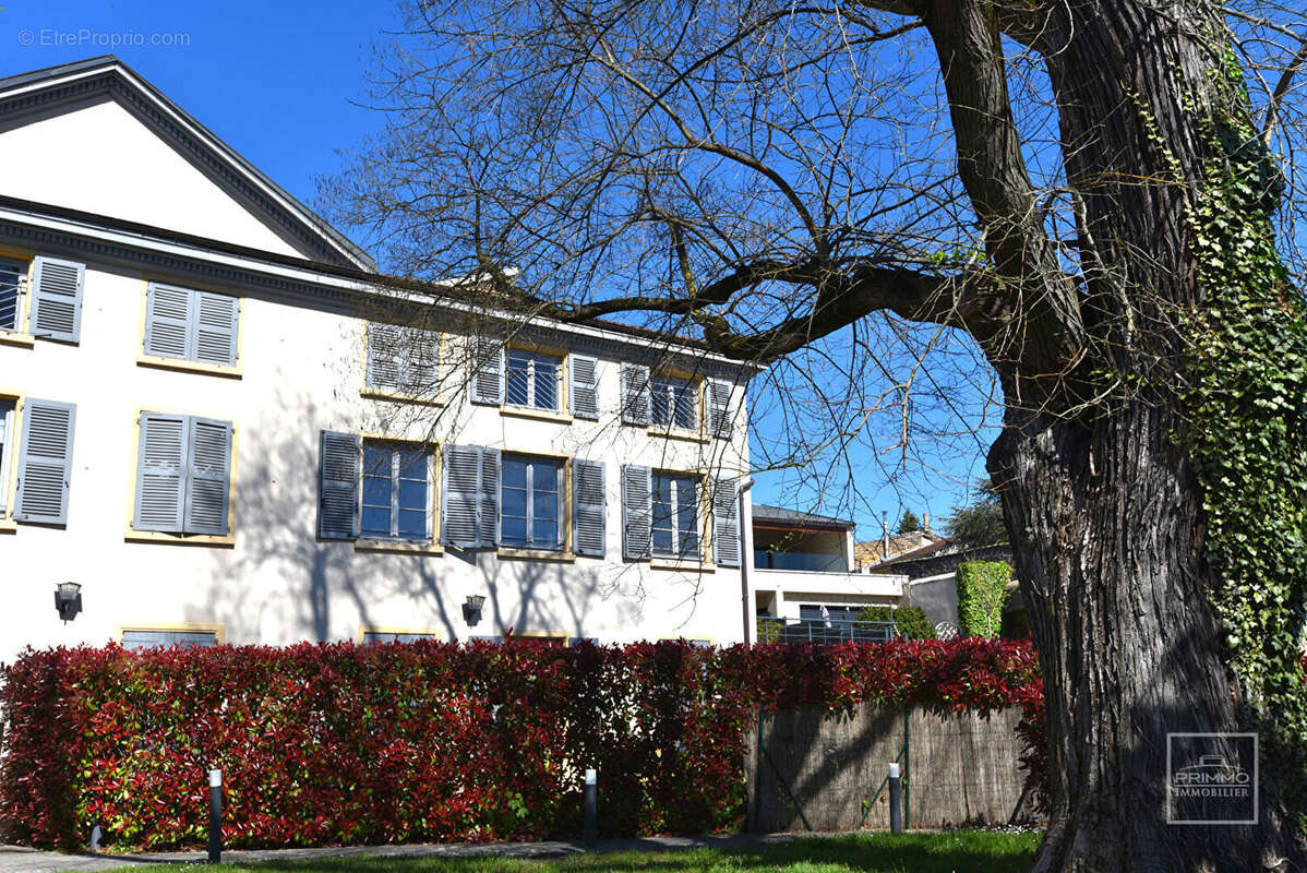 Saint Cyr Au Mont d'Or - T3 de 89m², à 10mn à pied du village, dans bâtisse du XIXème - photo 8