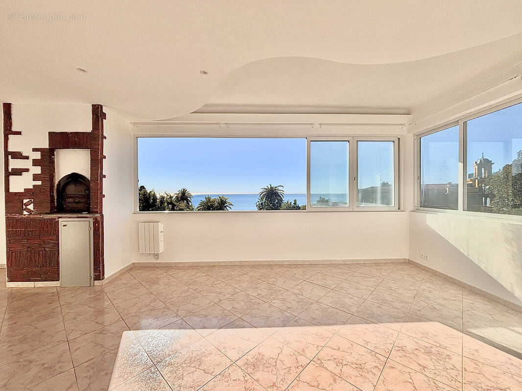 Appartement à MENTON