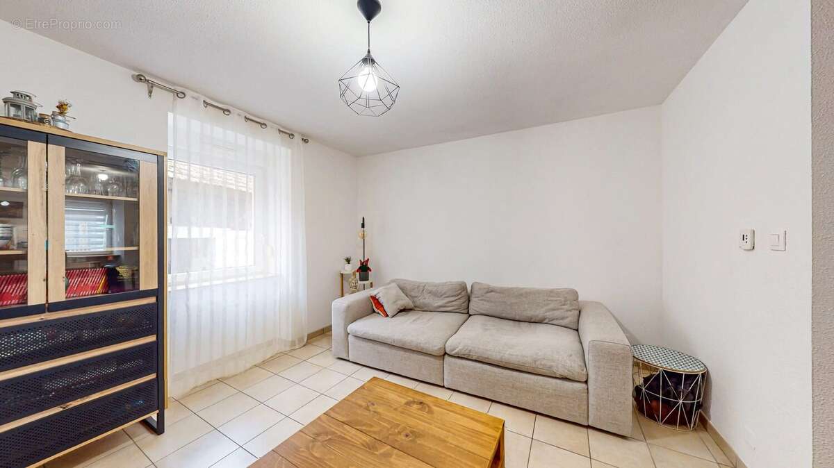 Appartement à SAINTE-CROIX-EN-PLAINE
