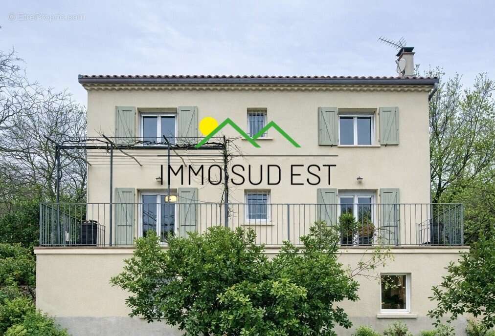 Maison à LANAS