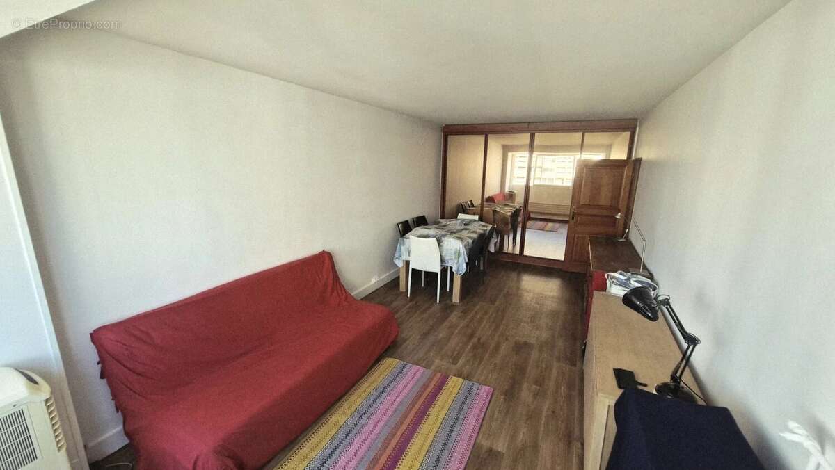 Appartement de 3 pièces refait à neuf - photo 3