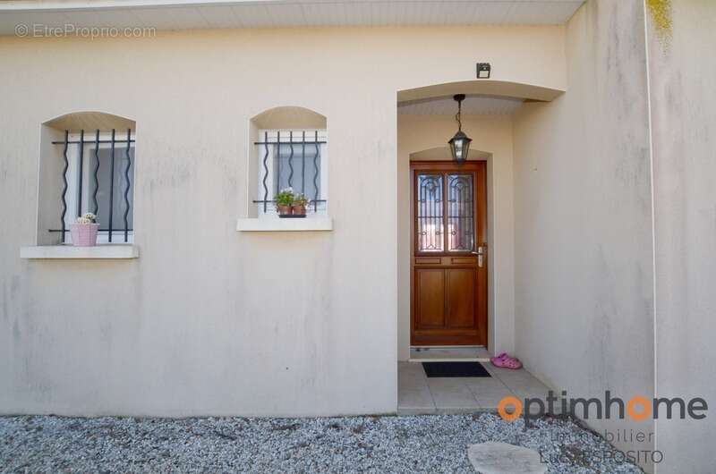 Maison à CHAMPAGNE-MOUTON