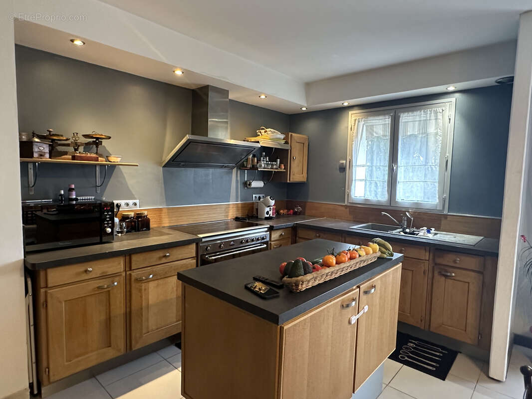 Maison à LIVRY-SUR-SEINE