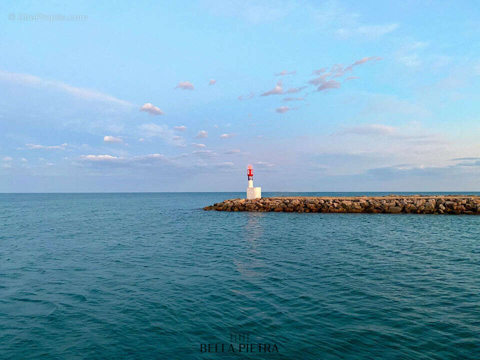 Appartement à MAUGUIO