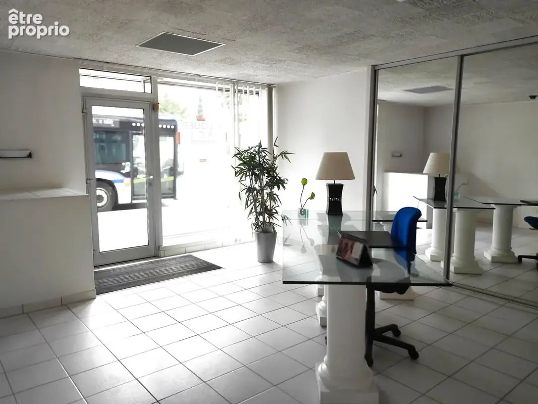 Caen centre - murs commerciaux tous commerces - photo 2