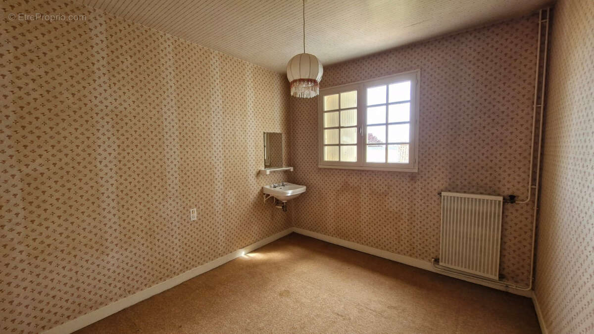 Maison à MORTAGNE-SUR-GIRONDE