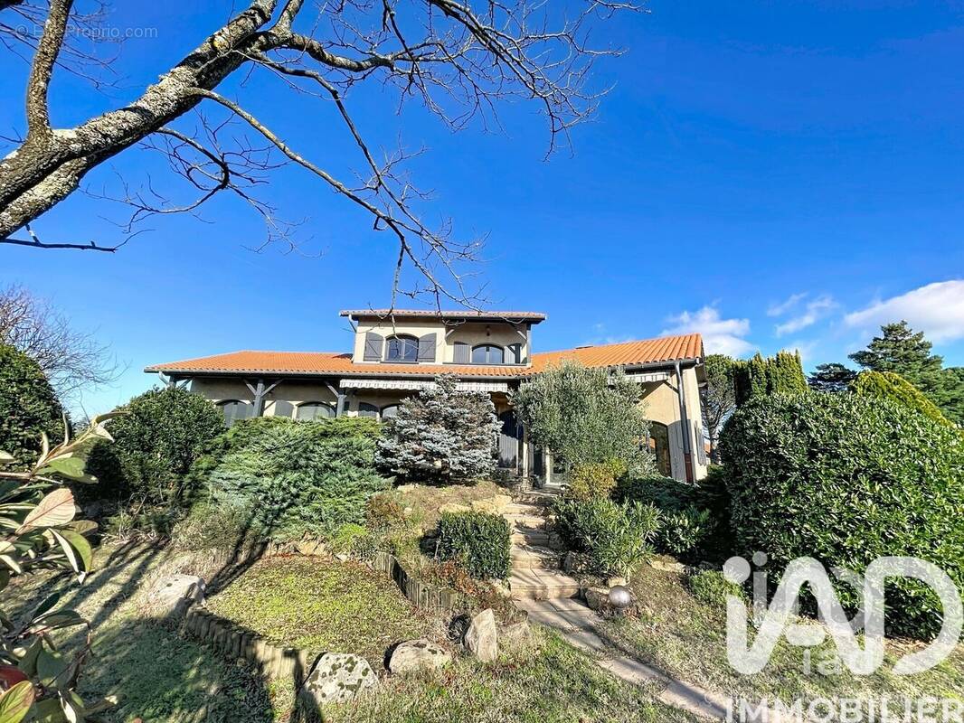 Photo 1 - Maison à MILLERY