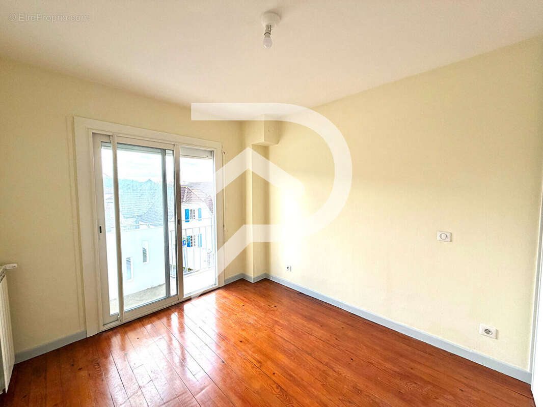 Appartement à ARTIX