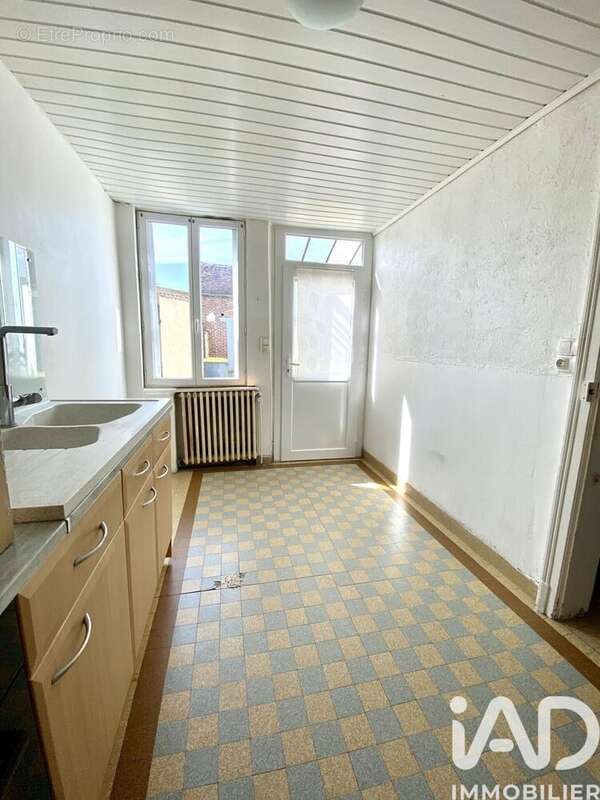 Maison 193 m² à Trainel  - photo 9