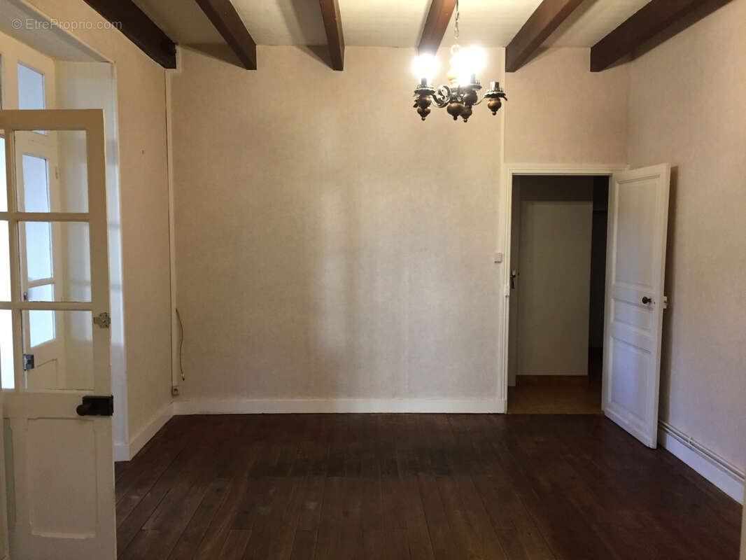 Maison à SAINT-LAURENT-DE-CERIS