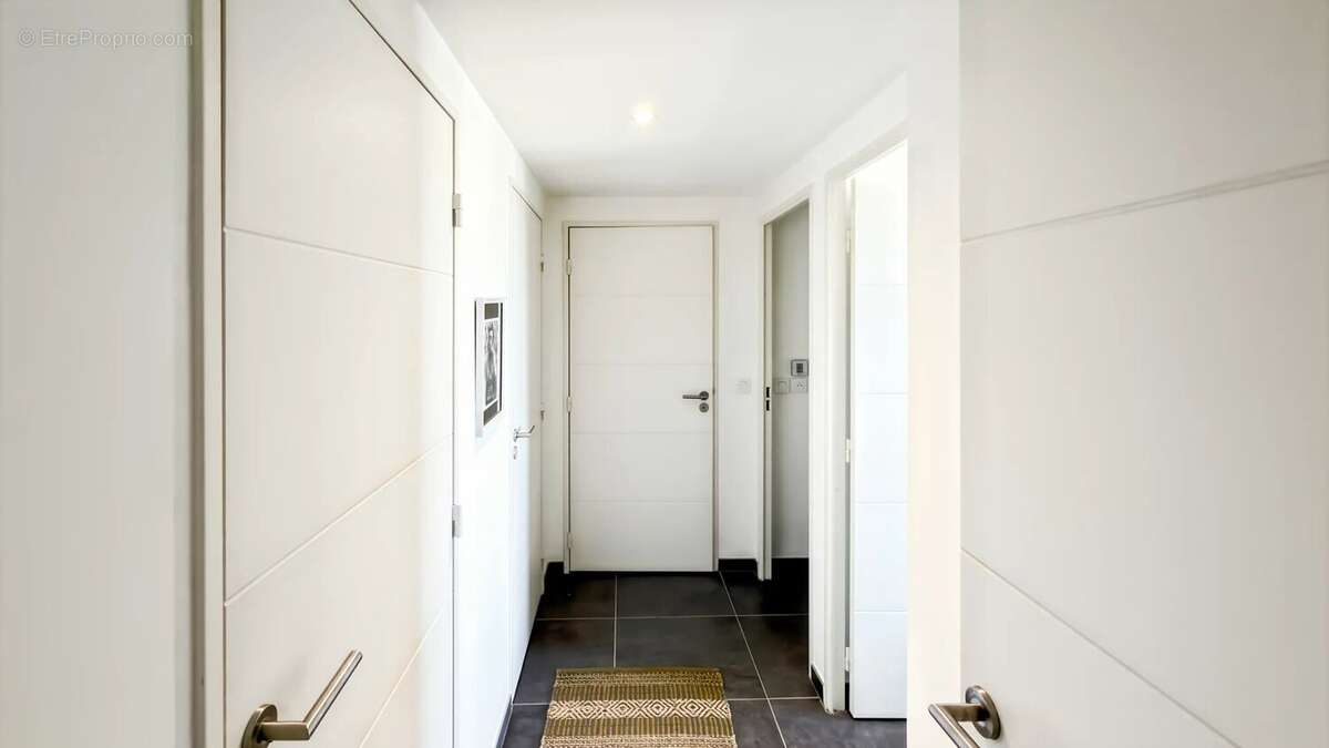 Appartement à VILLENEUVE-LOUBET