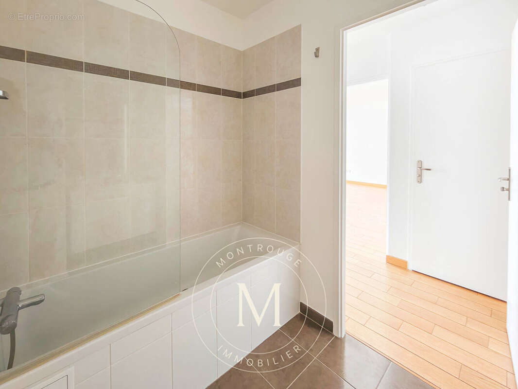 Appartement à MONTROUGE