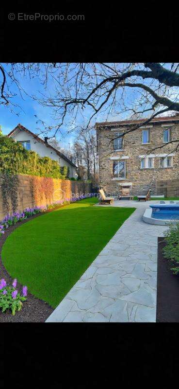 Maison à SAINT-MICHEL-SUR-ORGE