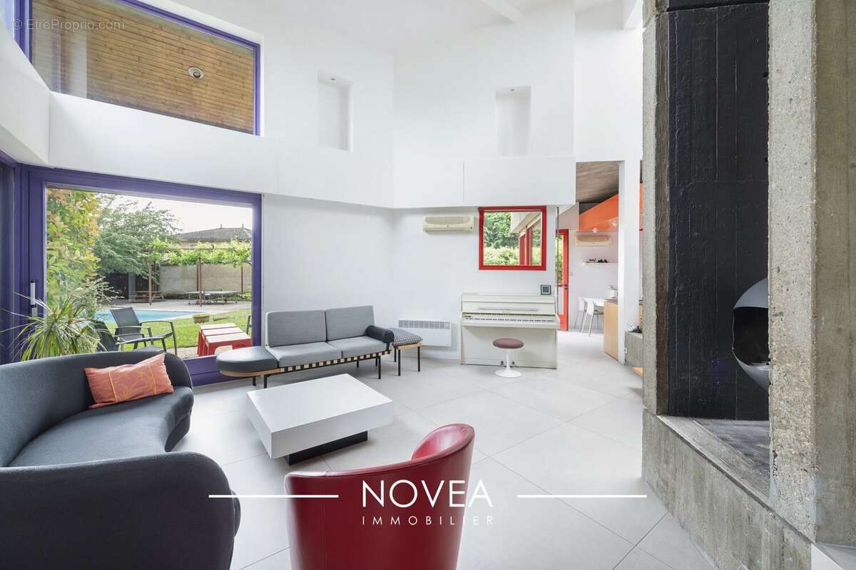 Maison à SAINT-CYR-AU-MONT-D'OR