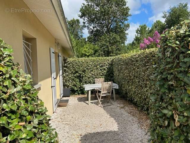 Maison à SAINTE-EULALIE-EN-BORN