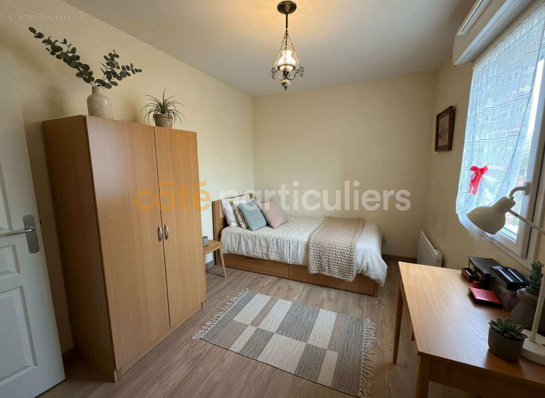 Appartement à SAINT-SEBASTIEN-DE-MORSENT