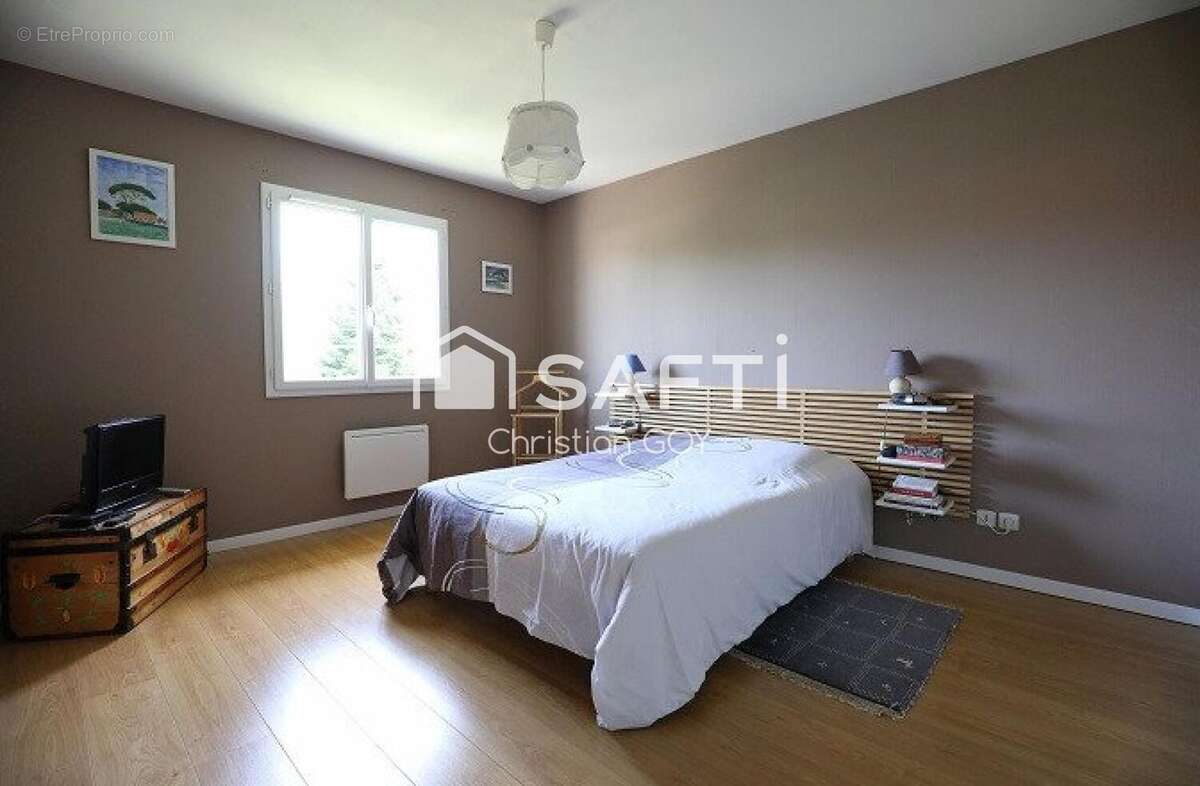 Maison 145 m² à Flacheres  - photo 7