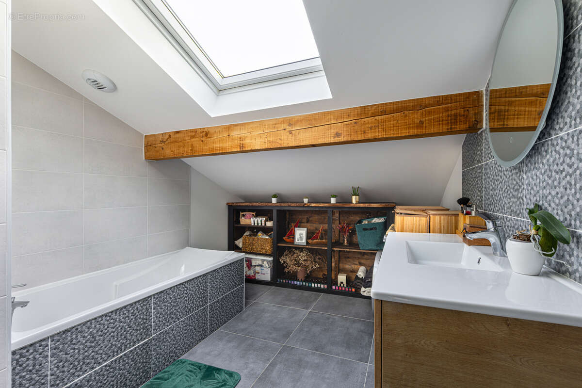 (76 m2 au sol) poisy t3 avec jardin - photo 16