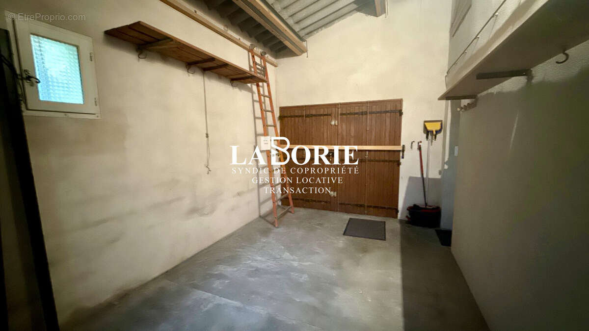 Maison 139 m² à Gordes  - photo 9