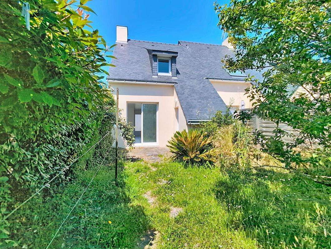 Maison à LA TURBALLE