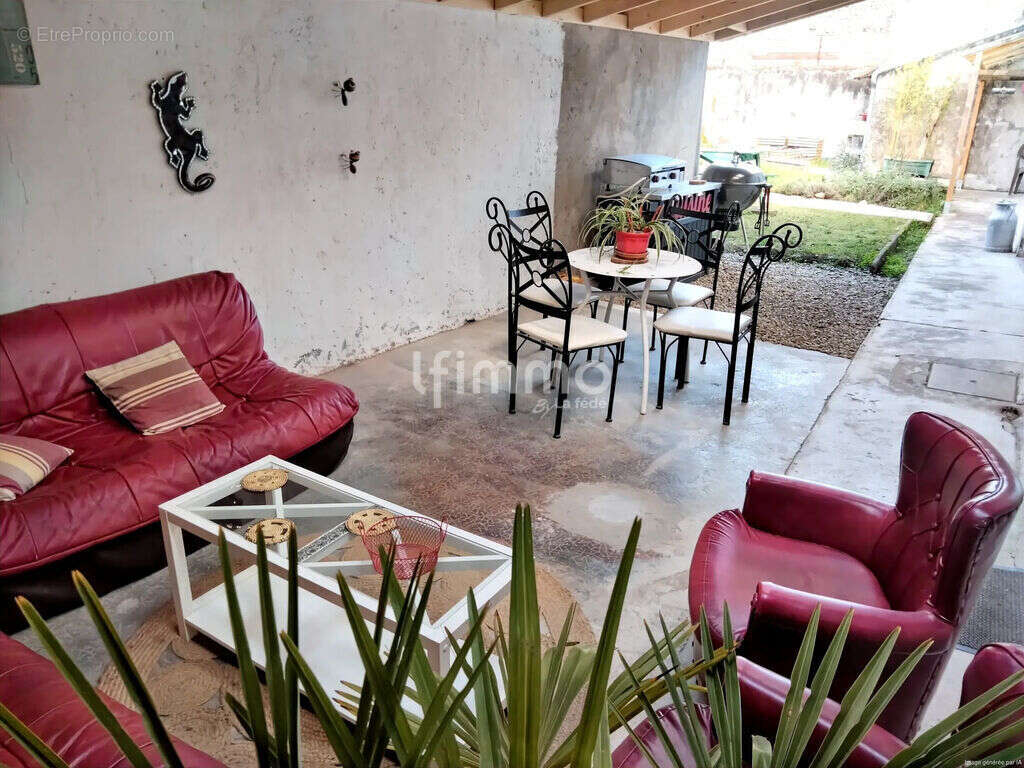 Maison 198m² centre ville de Vic en Bigorre - photo 3