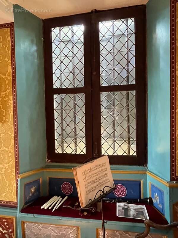 ELEGANT CHATEAU XVIIIs, sans travaux, sur 1 hectare clos de murs, jardin paysagé, chapelle, orangerie, dépendances, pour famille - photo 85