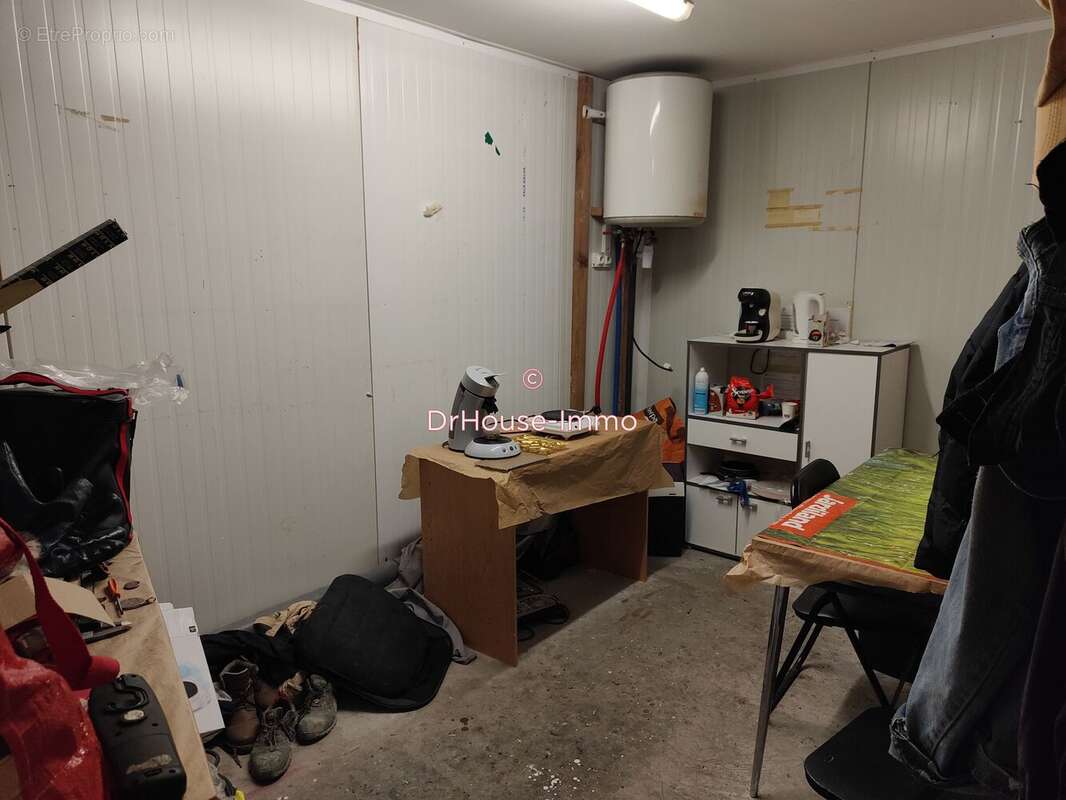 Commerce à L'ISLE-D'ESPAGNAC