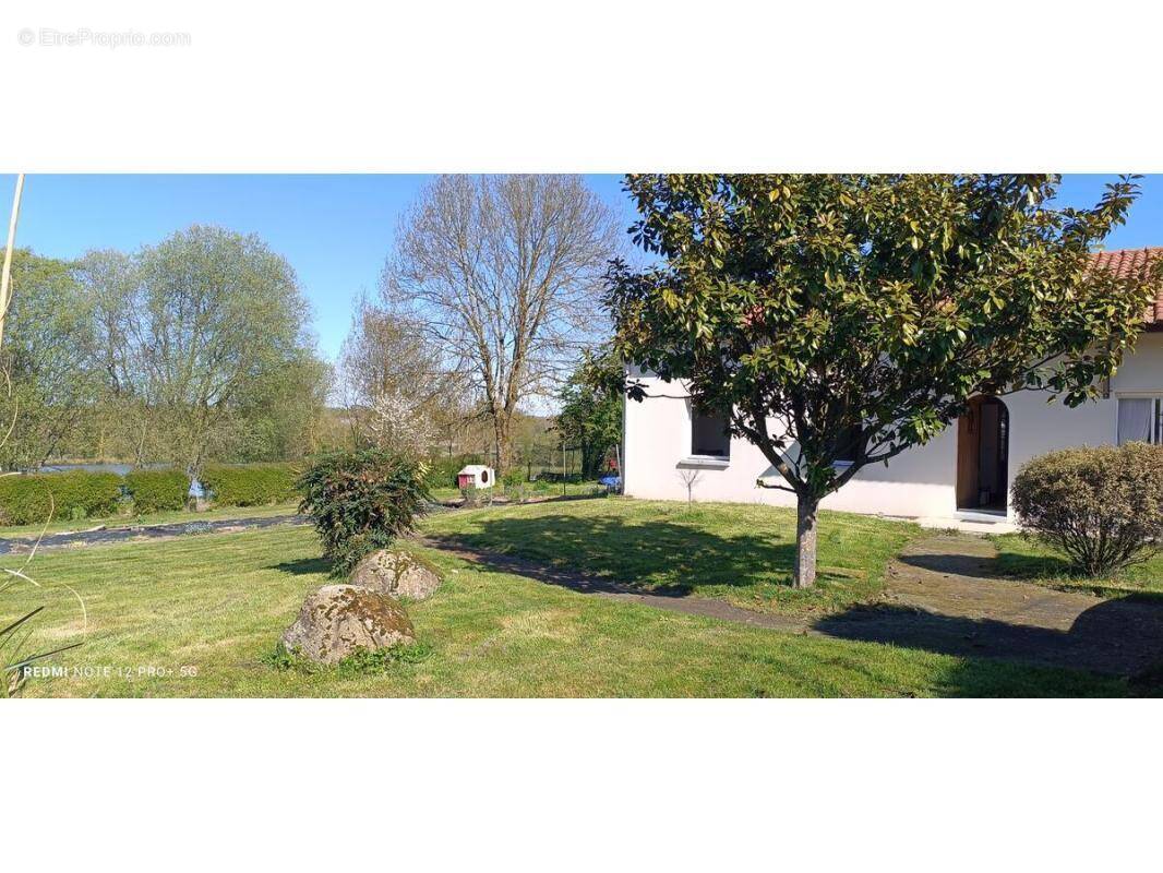 Maison à SAINT-ANDRE-SUR-SEVRE